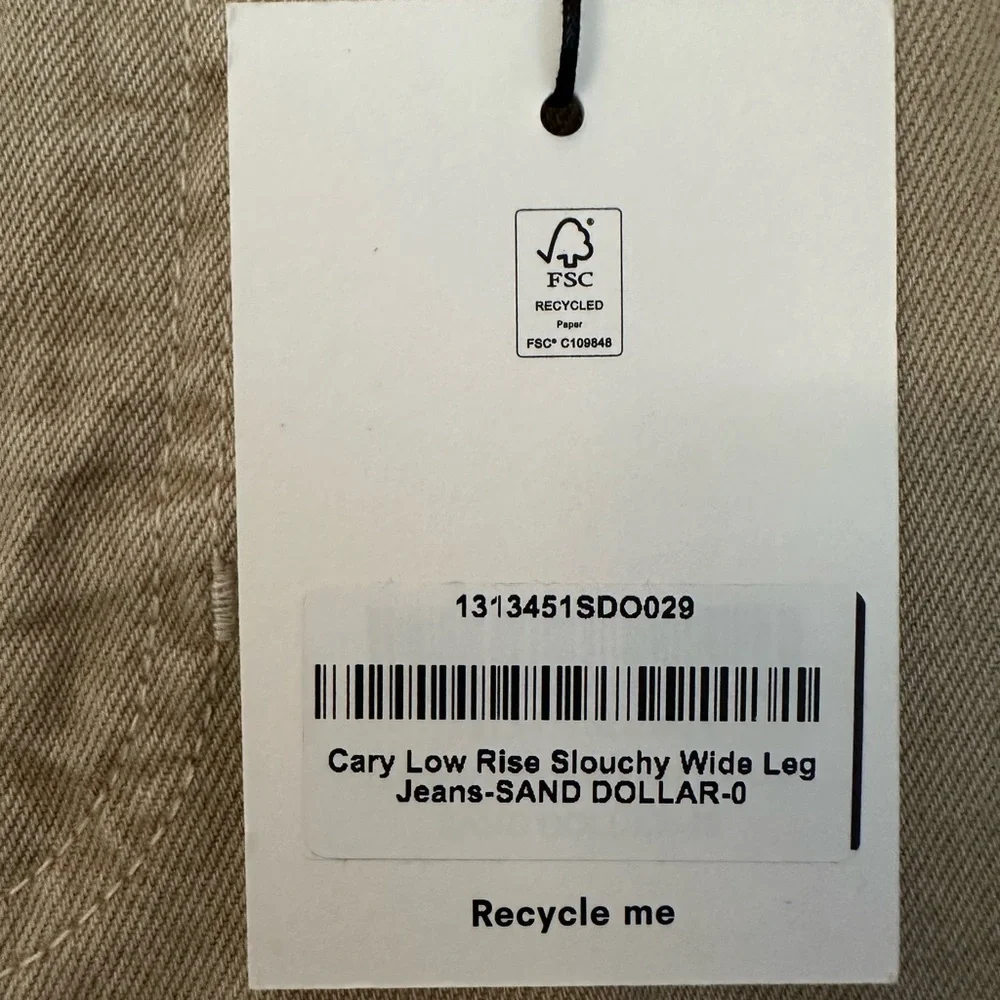 Reformation Cary low rise, slouchy wide leg jeans - sand dollar - Picture 4 of 7